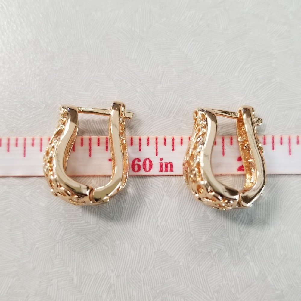 18k Filled Petite Filigree Hoops - Picture 5 of 7